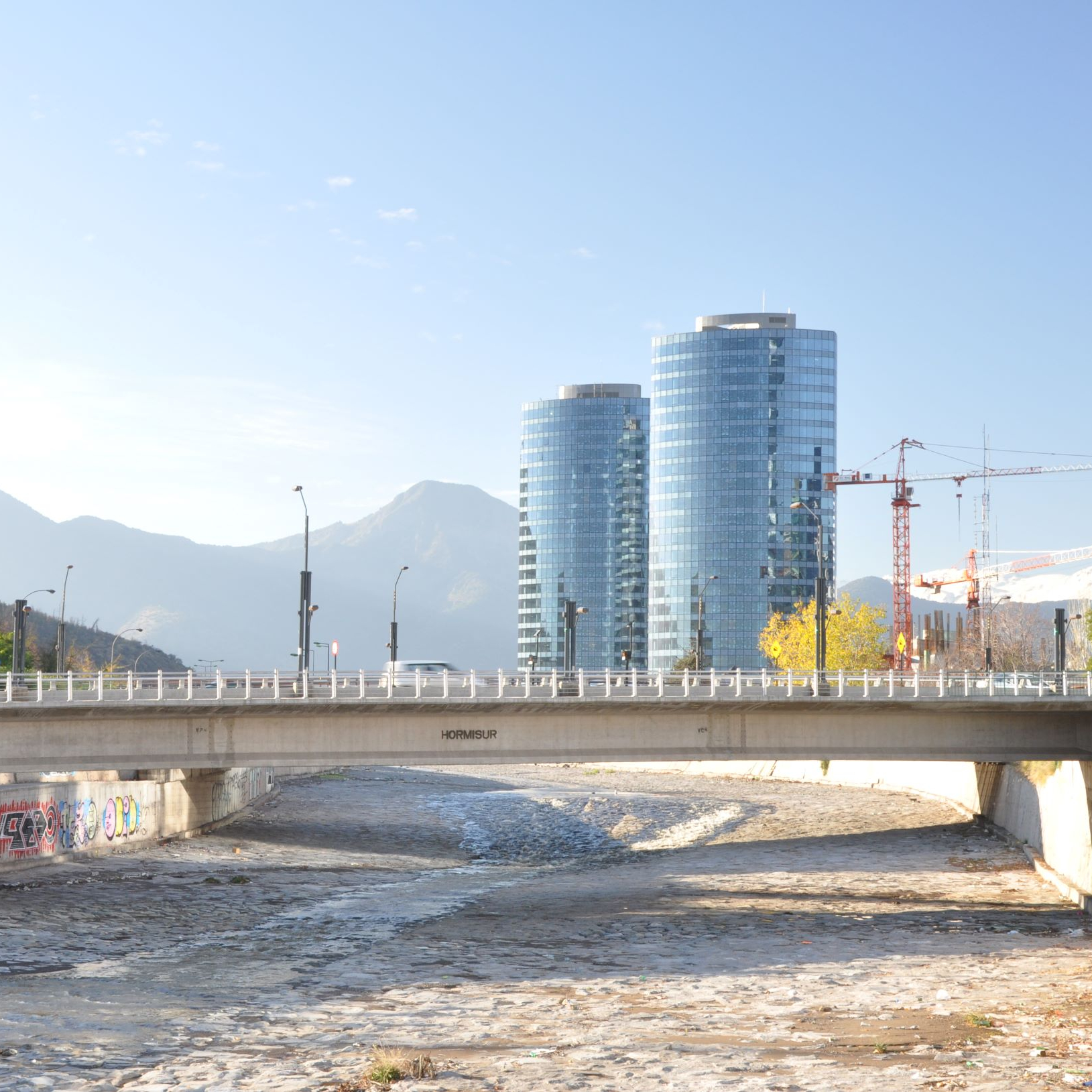 Puente Costanera Center